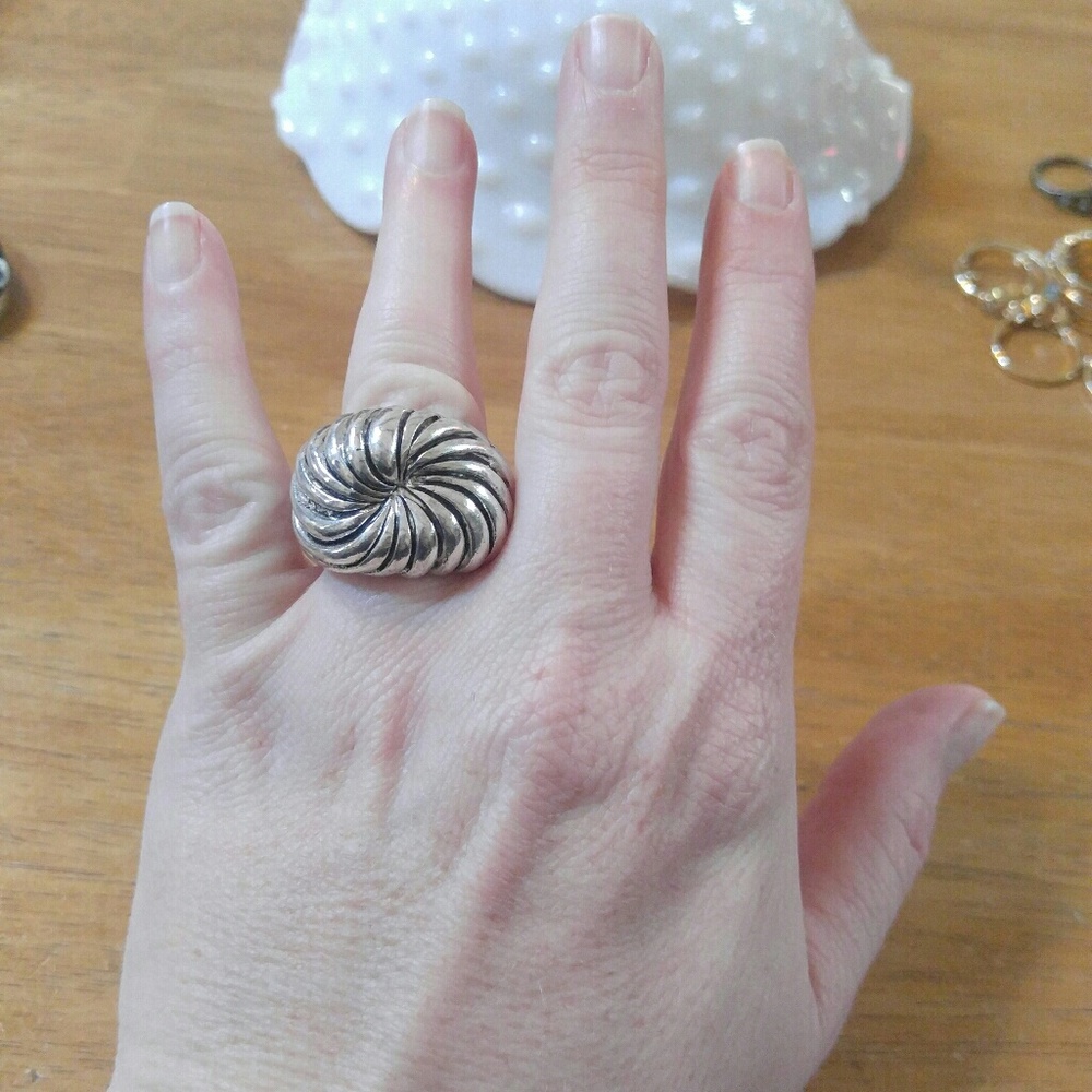 Statement ring - Picture 3 of 3