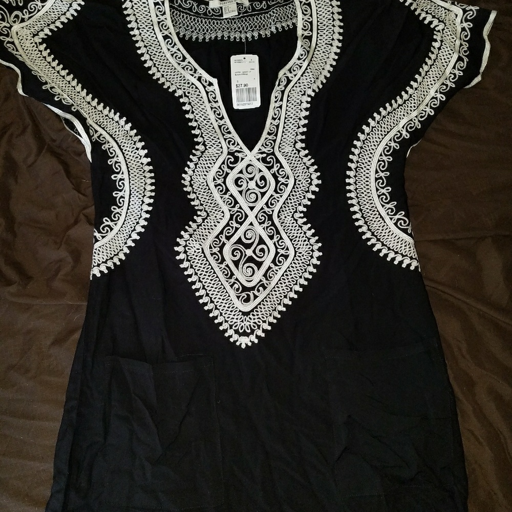 White and black Forever21 dress