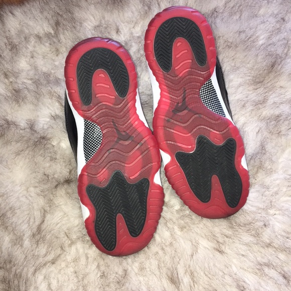 Sneakers - Picture 4 of 4