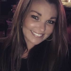 Meet your Posher, Joni