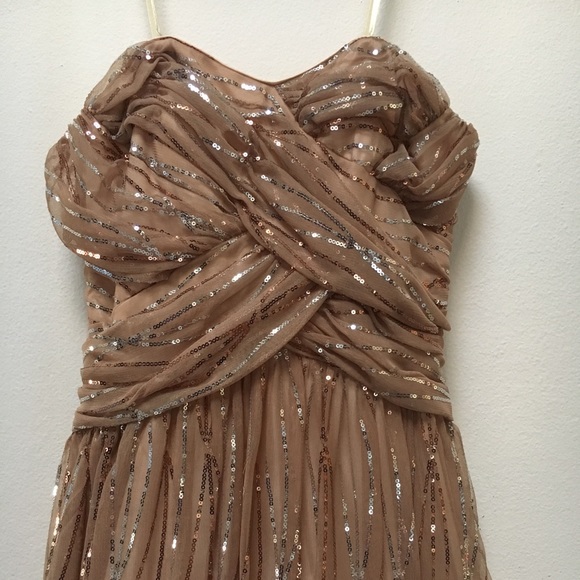 Strapless Nude sequined gown - Picture 2 of 7