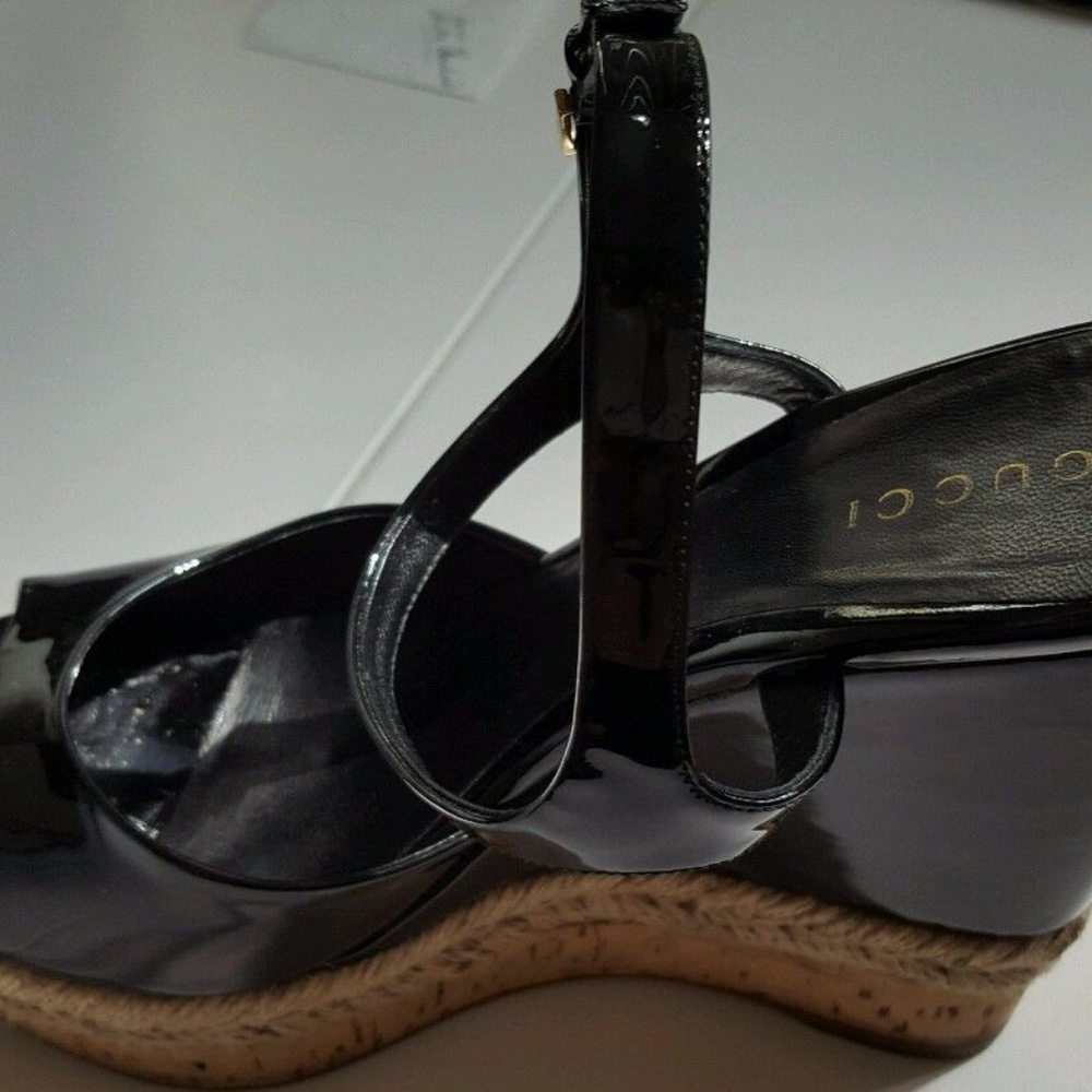 Gucci Hollie Patent Leather Wedge - Picture 2 of 8