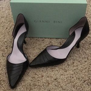 Beautiful Gianni Bini black heels 8.5