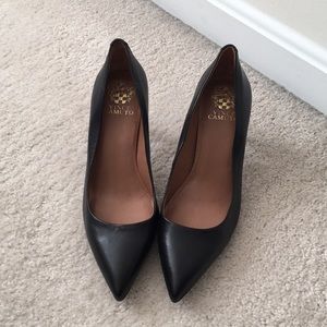 Brand new. Never worn. Vince Camuto pumps.