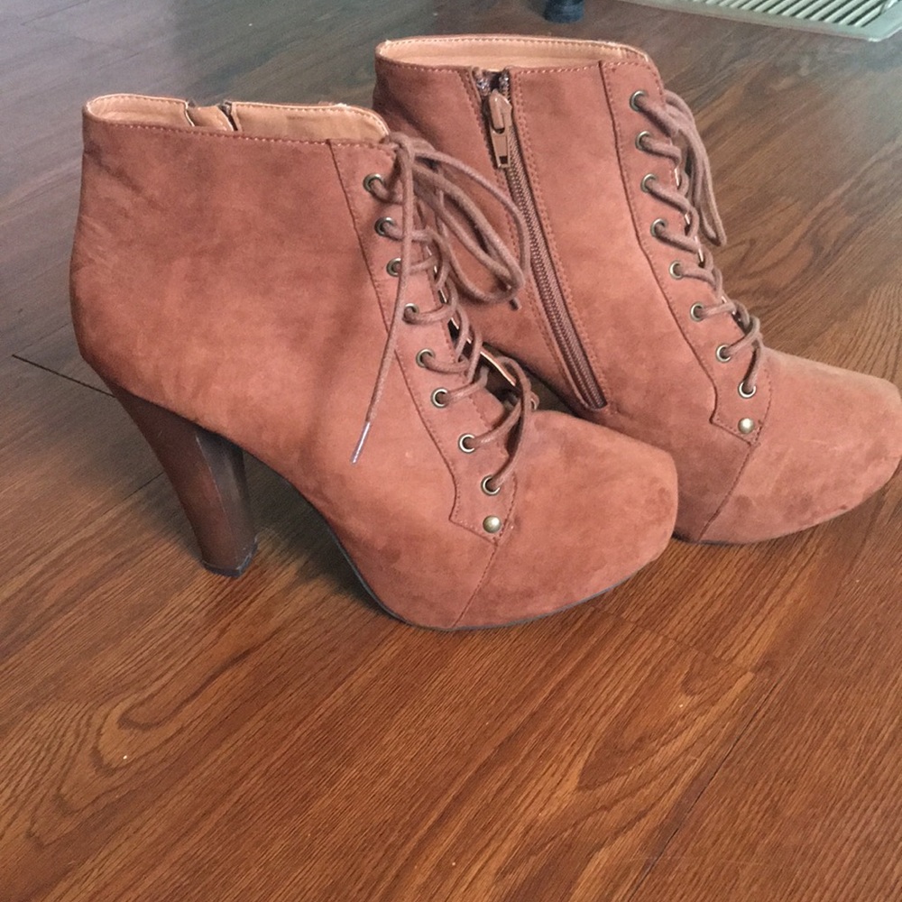 Heel booties