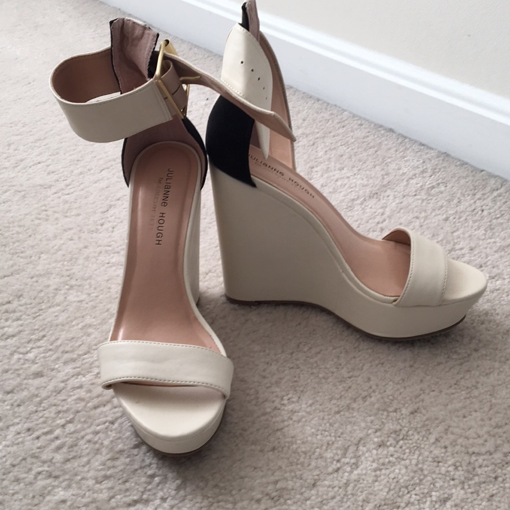 Like new Julianne Hough for Sole Society wedges