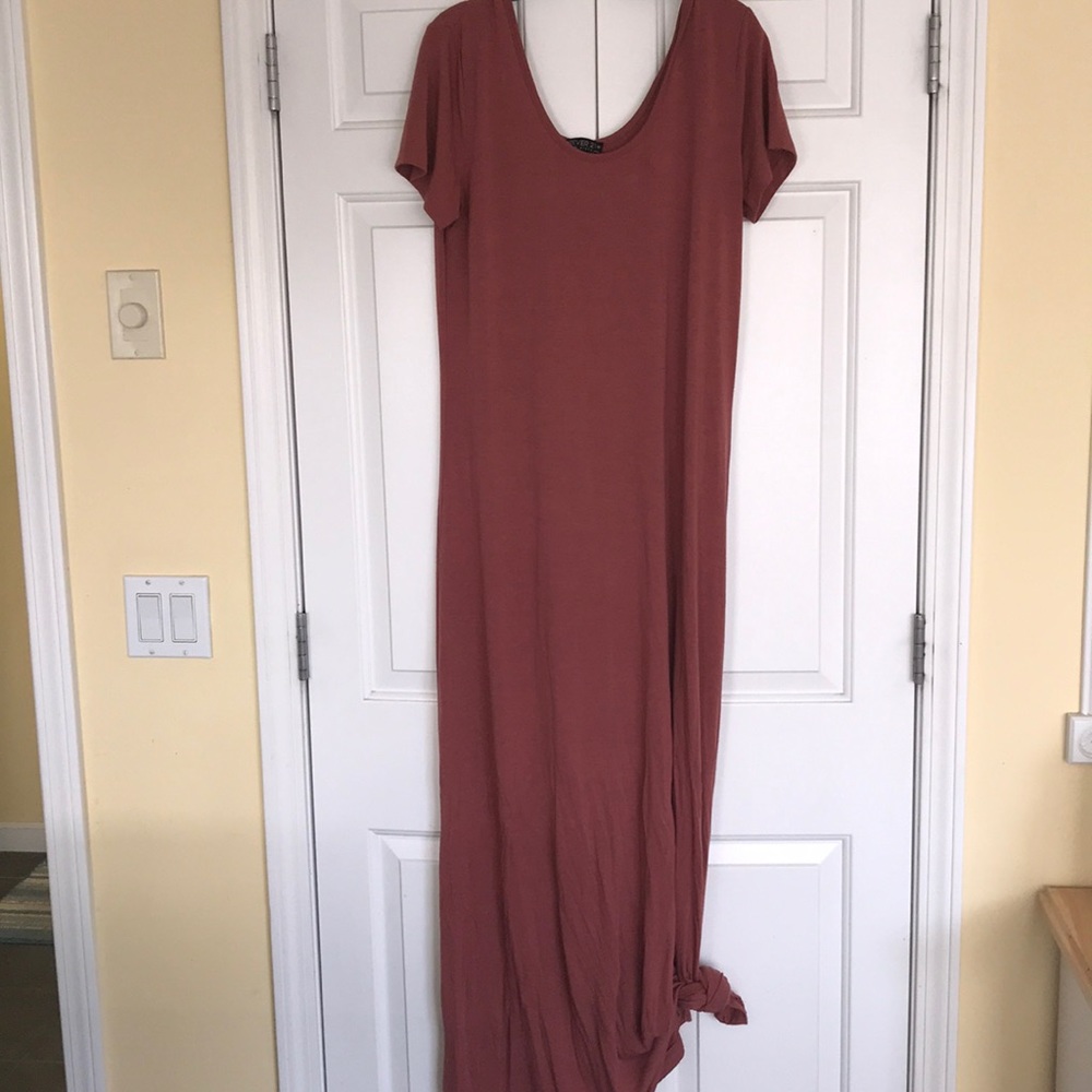 Capped Sleeve Maxi Dress