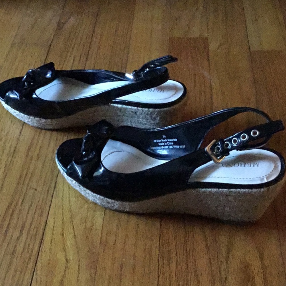 Wedge shoes