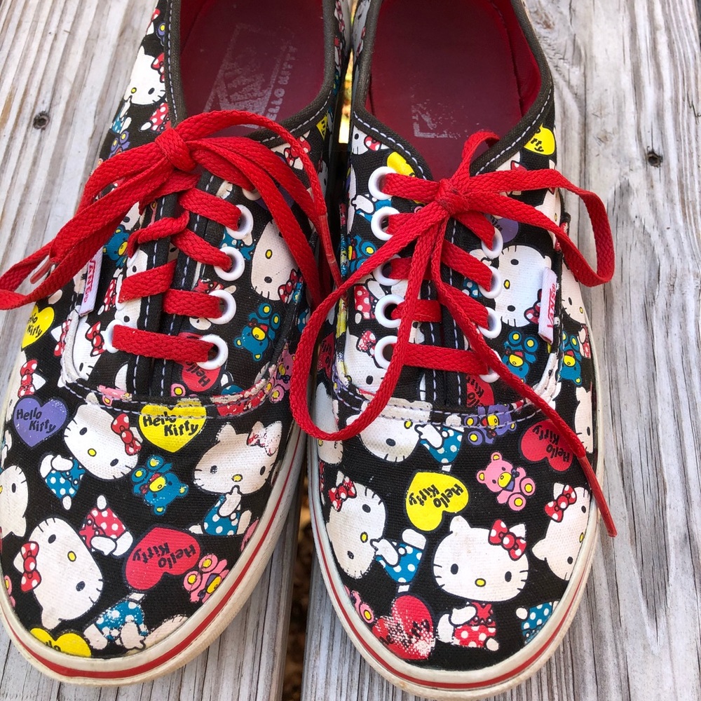 Hello Kitty Vans