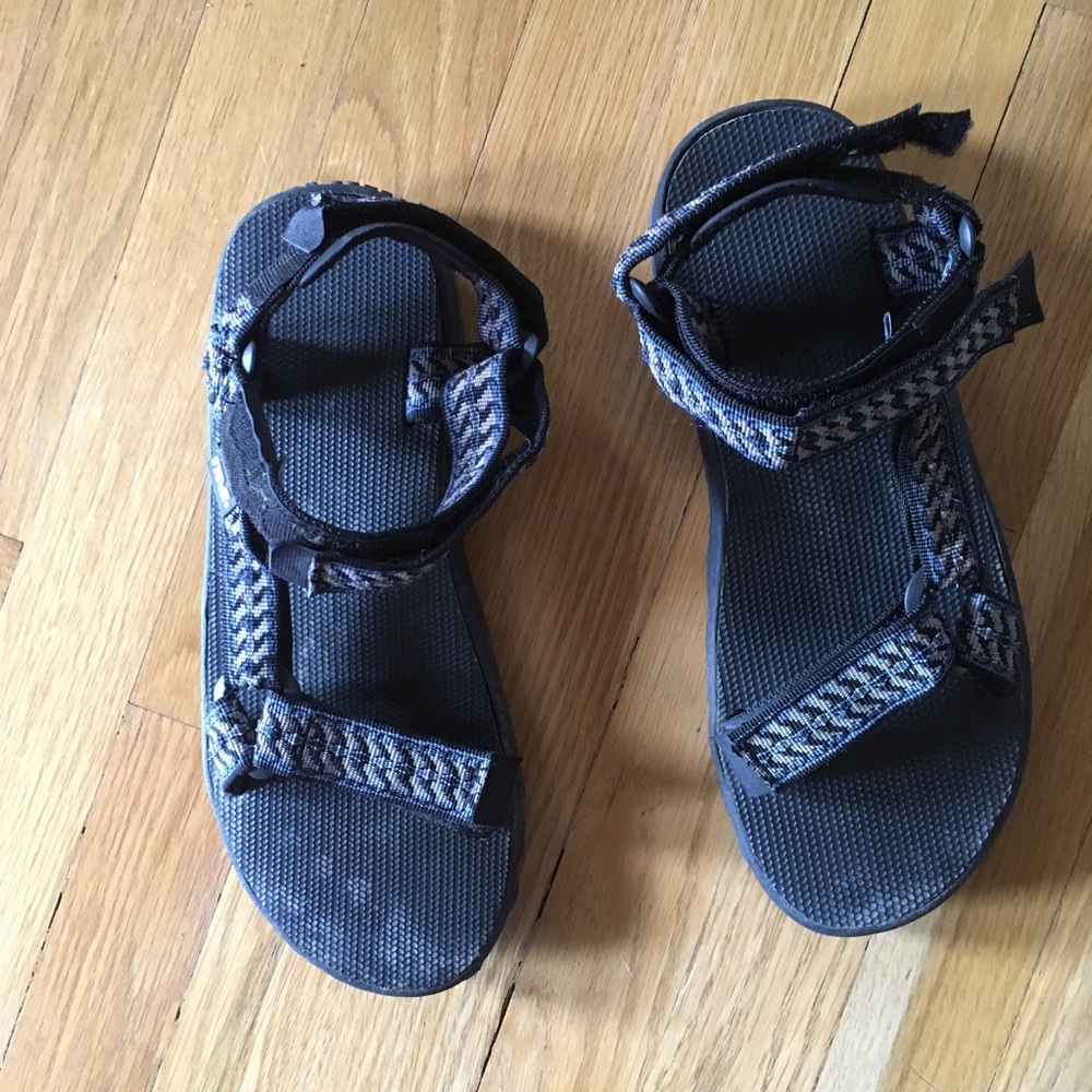 Teva sandals - size 9 men's black and blue