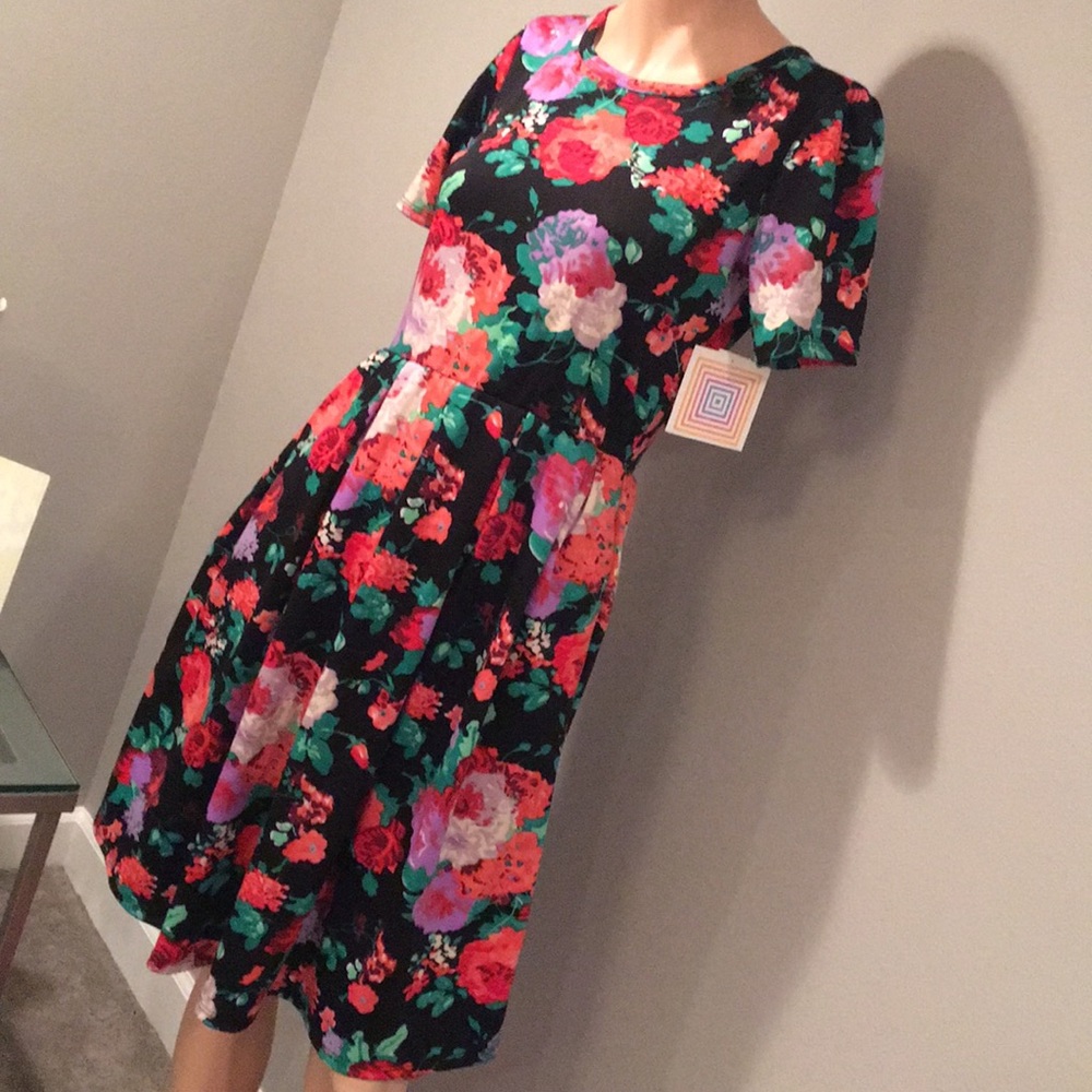 Lularoe Amelia dress. New with tags. Size Medium