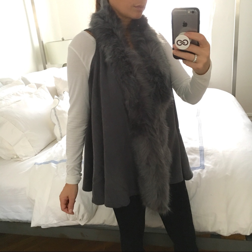 SALE Faux Fur Trim Swing Sweater Vest - Picture 5 of 7