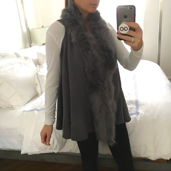 SALE Faux Fur Trim Swing Sweater Vest - Picture 5 of 7