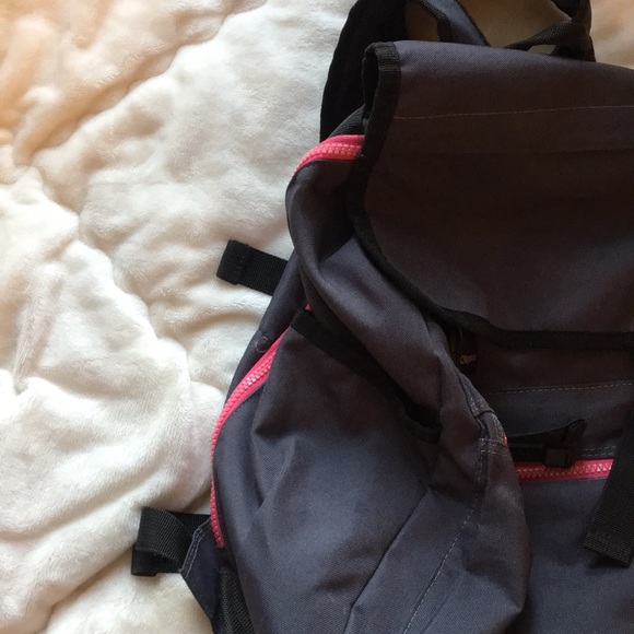 Backpack - Picture 2 of 3