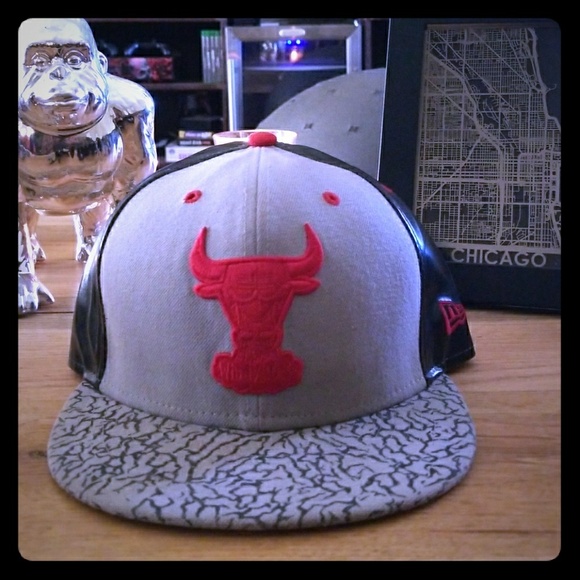 BULLS CAP - Picture 1 of 4