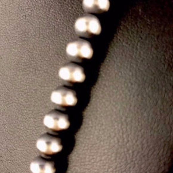 Navajo Pearls 4mm Sterling Silver Bead Necklace - Picture 4 of 4