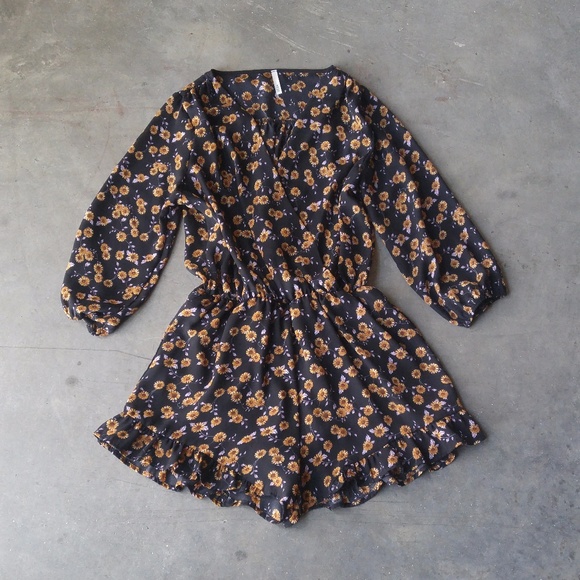 Sage Pants - Sage Darkset Floral Deep V Neck Long Sleeve Romper