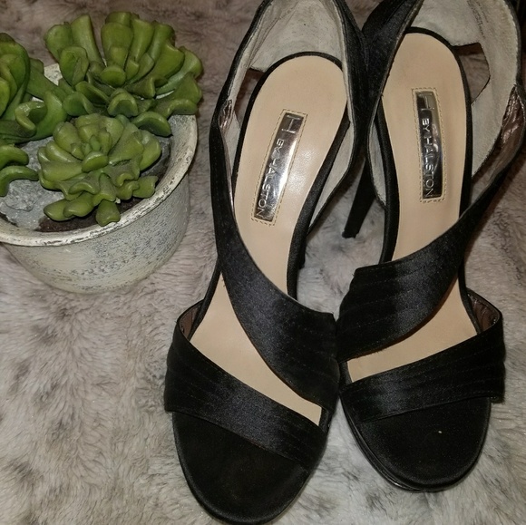 H by Halston High Heels - Picture 6 of 7