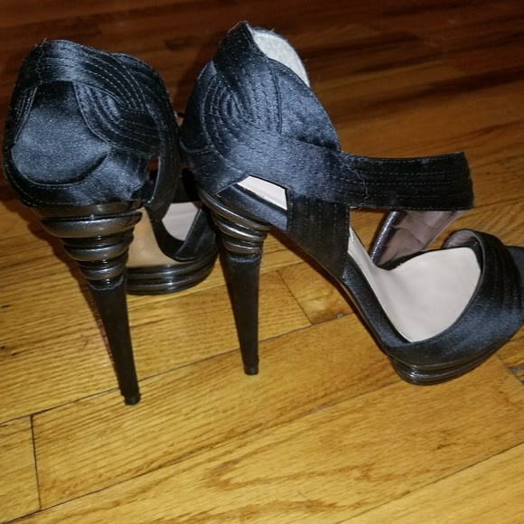 H by Halston High Heels - Picture 2 of 7