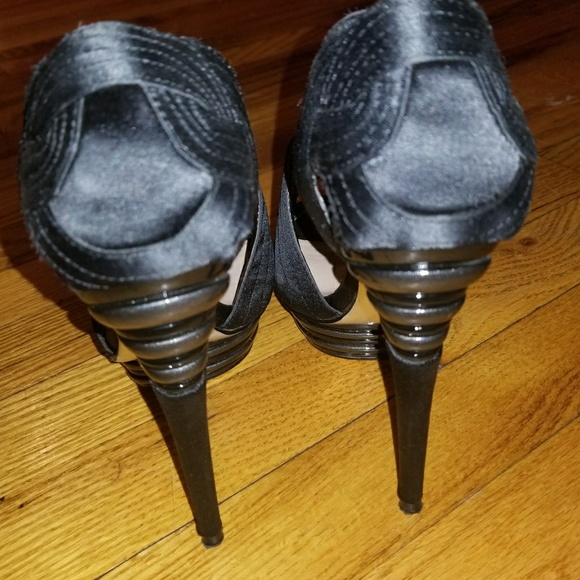 H by Halston High Heels - Picture 3 of 7