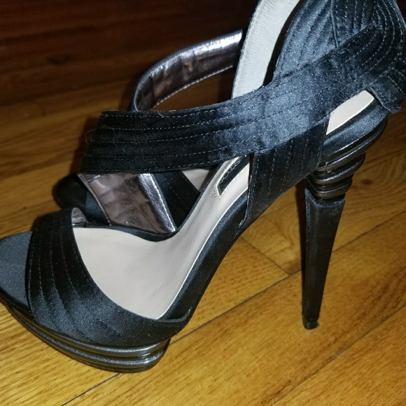 H by Halston High Heels - Picture 4 of 7