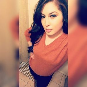 Meet your Posher, Ana