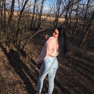 Meet your Posher, Cierra