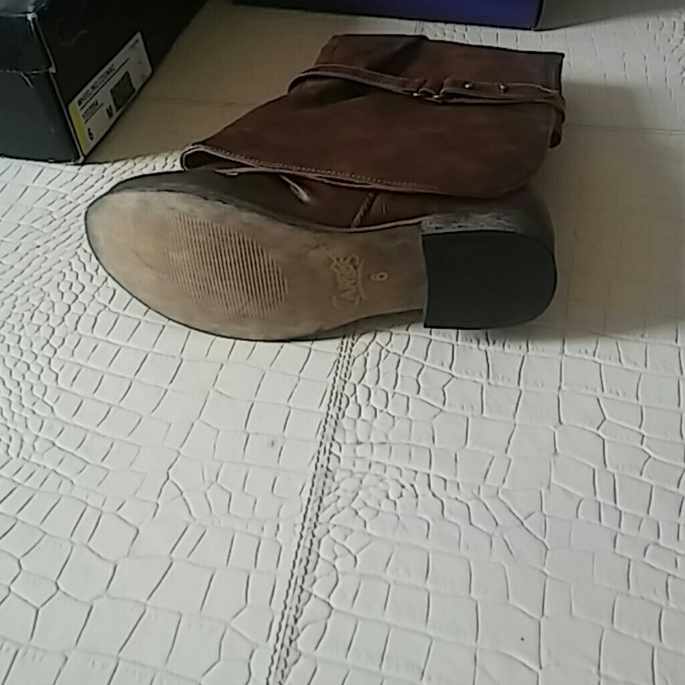 Boots - Picture 5 of 5