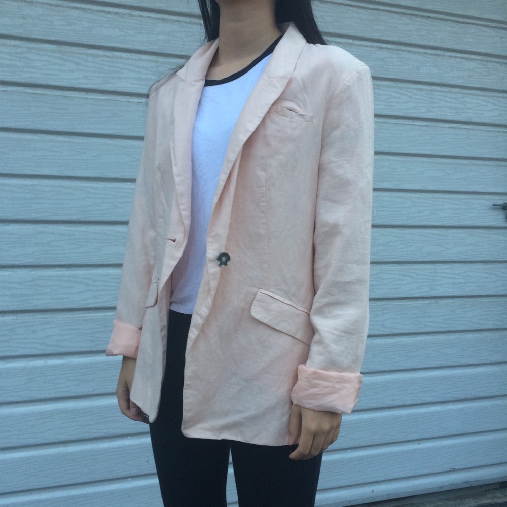 Oversized pink blazer