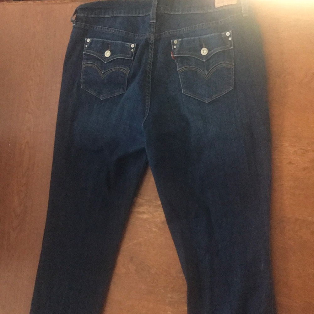 Levi women jeans