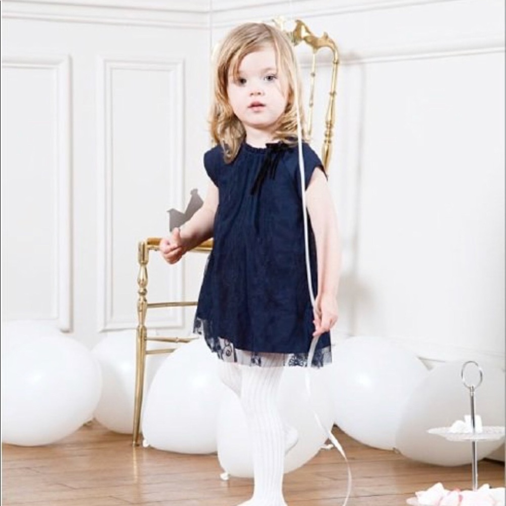 Pearls & Popcorn navy lace shift dress