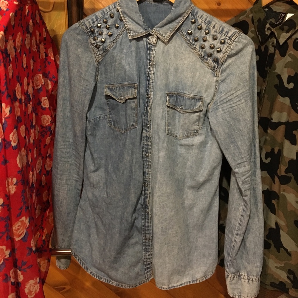 Forever 21 denim button up