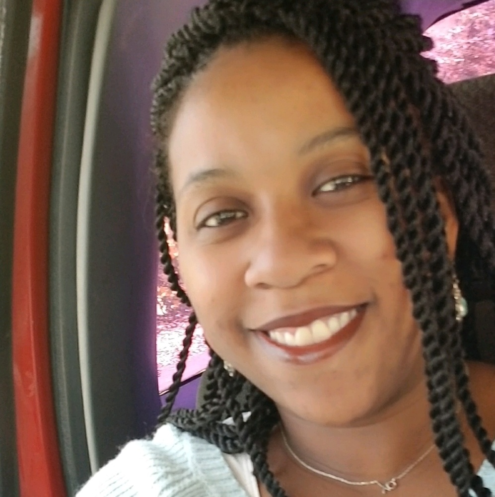 Meet your Posher, Tiffany