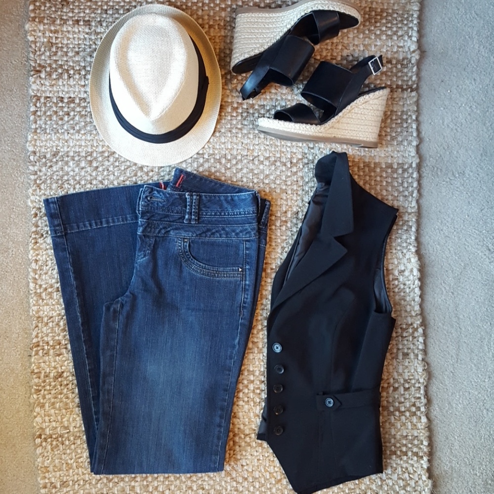 Elle jeans