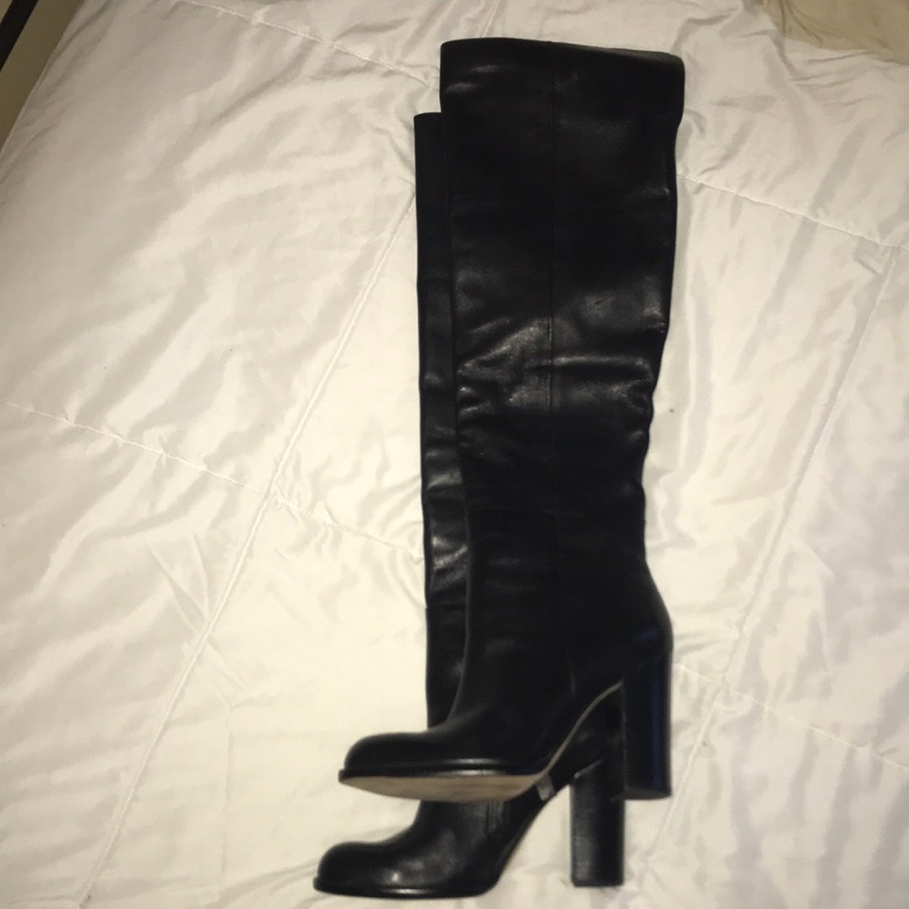 Black Knee High High-heeled boots, NWOT