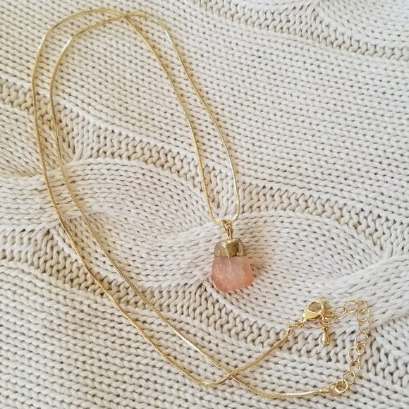 🌹LAST ONE!🌹Rose Quartz Necklace with 14k Chain - Picture 2 of 3