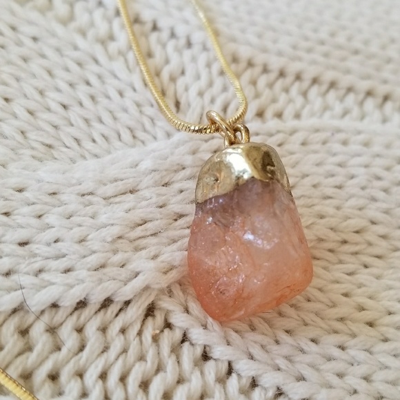 🌹LAST ONE!🌹Rose Quartz Necklace with 14k Chain - Picture 3 of 3