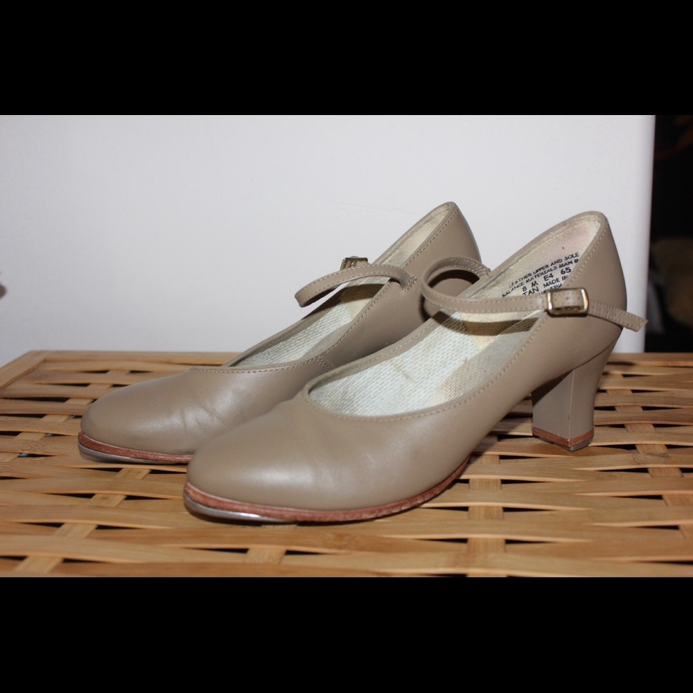 Character Style Tan Tap shoes