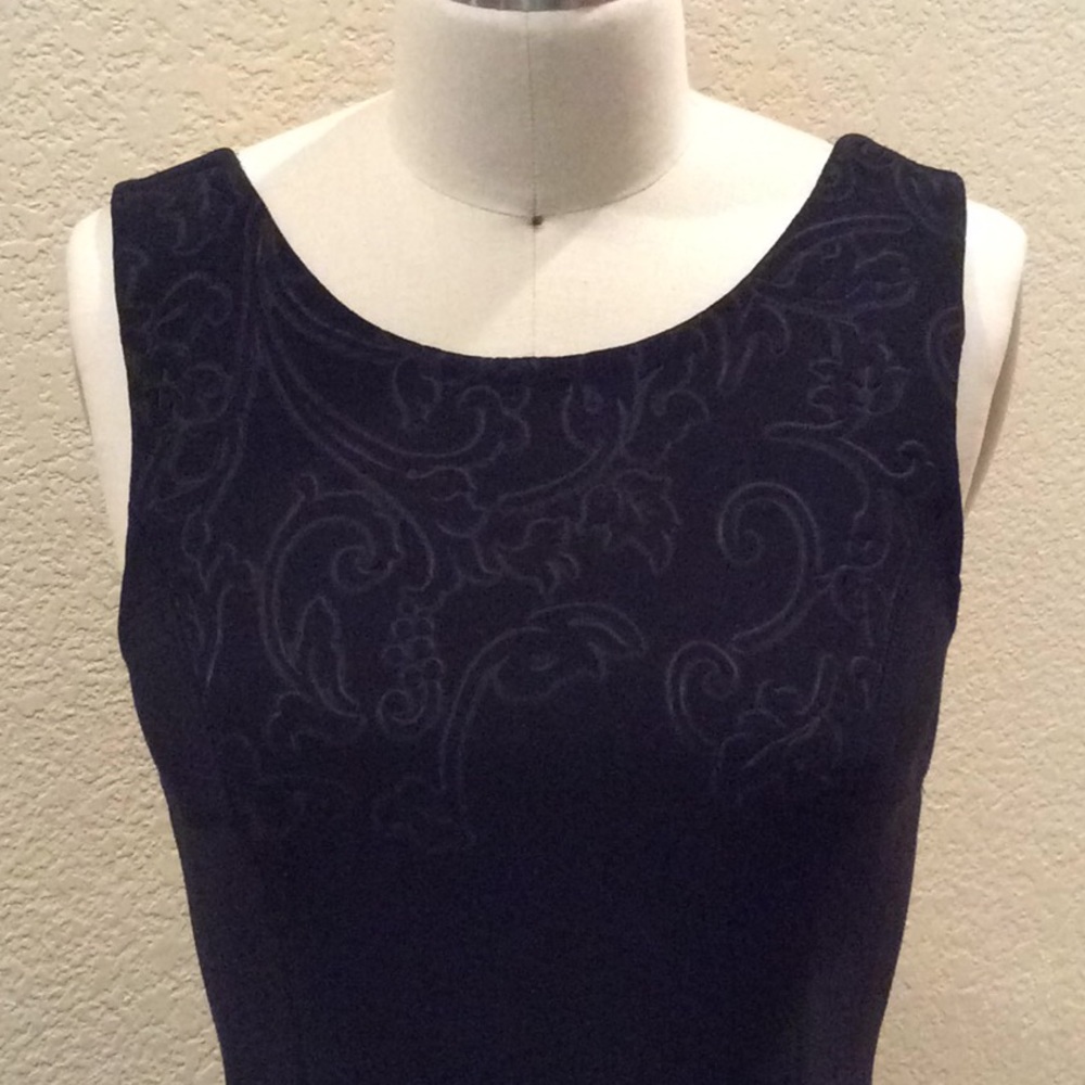 +V e r a + W a n g+ scuba embossed dress - Picture 3 of 6