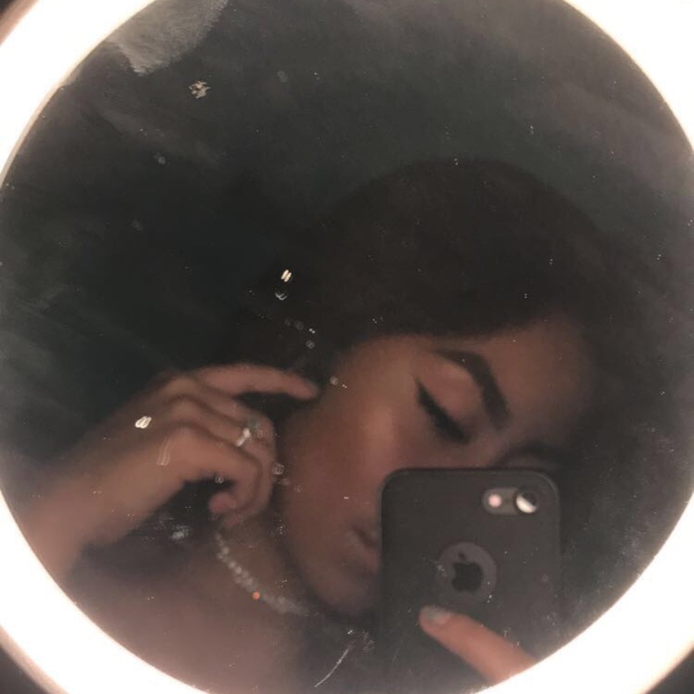 Meet your Posher, Eva