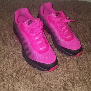 Women nike size 9.5