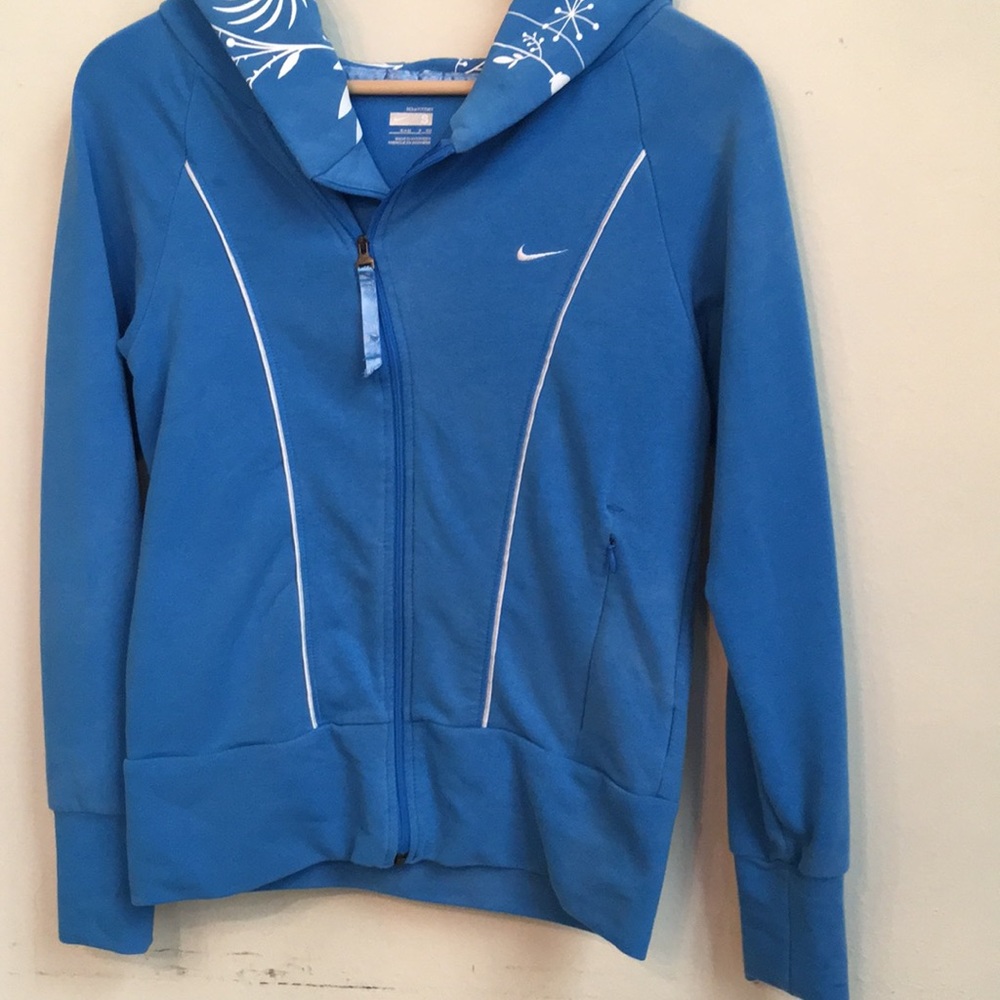 24 HOUR SALE!! NIKE jacket
