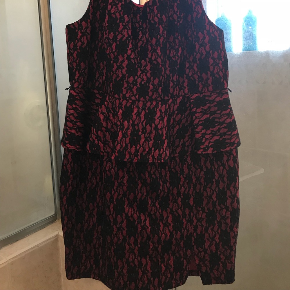 Torrid by Rebel Wilson peplum dress NWOT - Picture 2 of 3