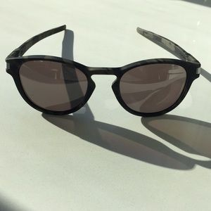 OAKLEY Brand new Polarized sunglasses