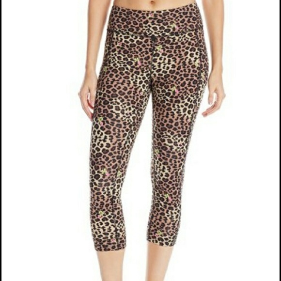 Betsey Johnson Pants - 🎁 SALE 🎁 BETSEY​ JOHNSON YOGA/CROP LEGGING 