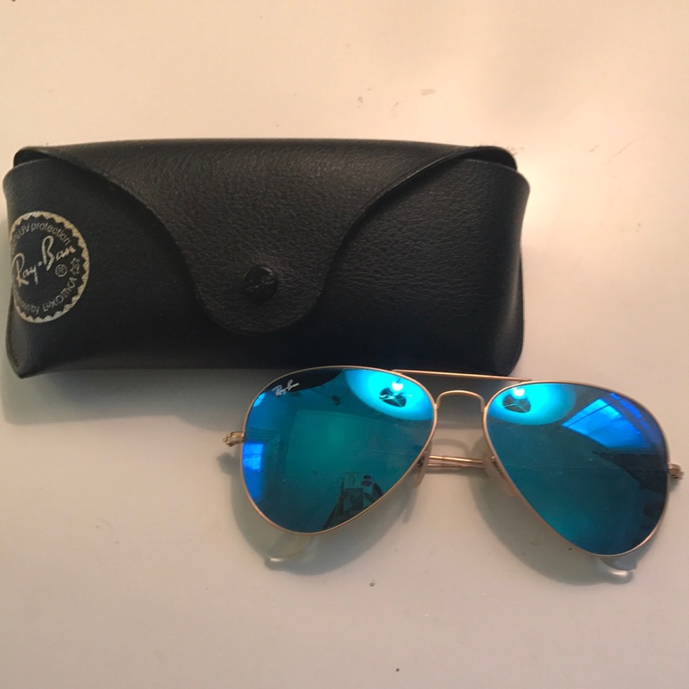 Perfect condition blue ray bans