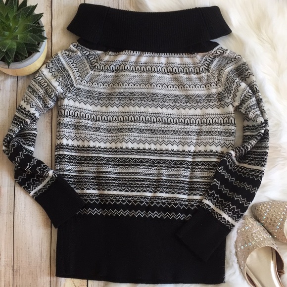 White House Black Market Sweaters - 🎉HP🎉White House Black Market | Striped Sweater