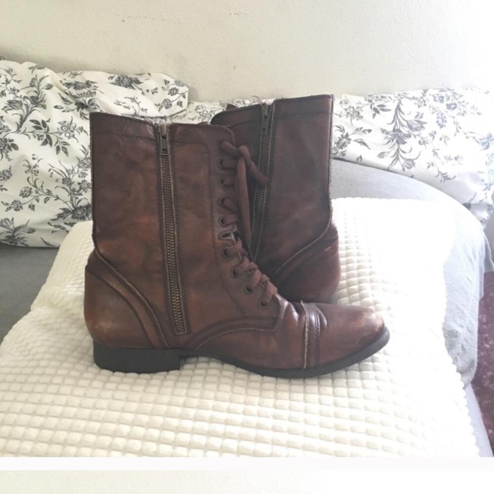 Steve Madden Troopa boots!