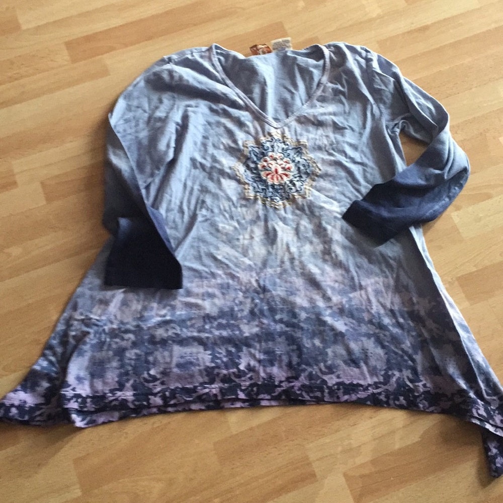 La blend small long sleeve handkerchief hem tunic