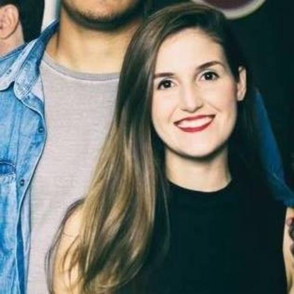 Meet your Posher, Isabela - Picture 1 of 1